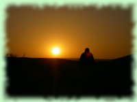 méditation au coucher du soleil