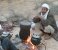 CUISSON DU REPAS DE NOS AMIS BEDOINS DANS LE DESERT